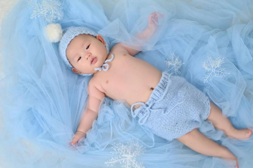 神农架三岁宝宝肚子大